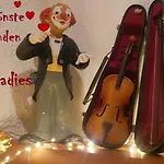 Adam & Eva Paradies Mit Hotel