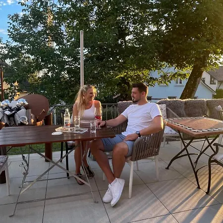 Adam & Eva Paradies Mit