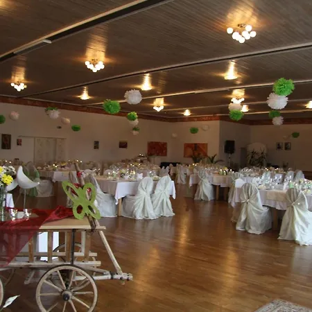 Adam & Eva Paradies Mit 3*